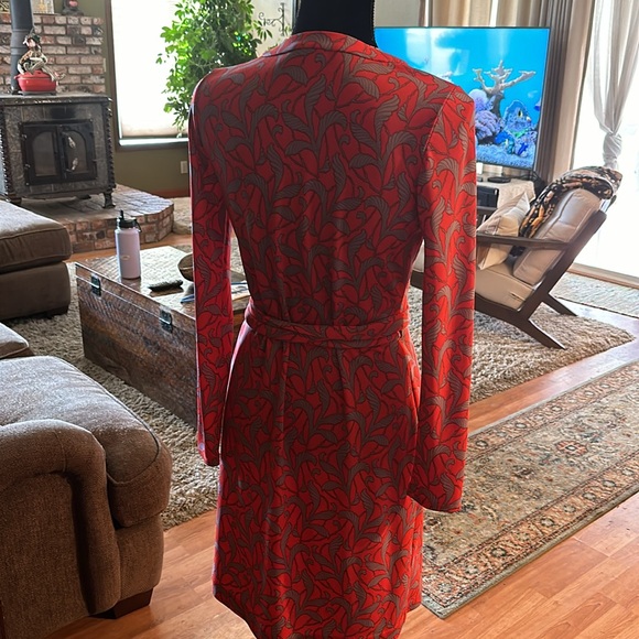 Anne Taylor long sleeve wrap dress size 6P - Picture 3 of 5